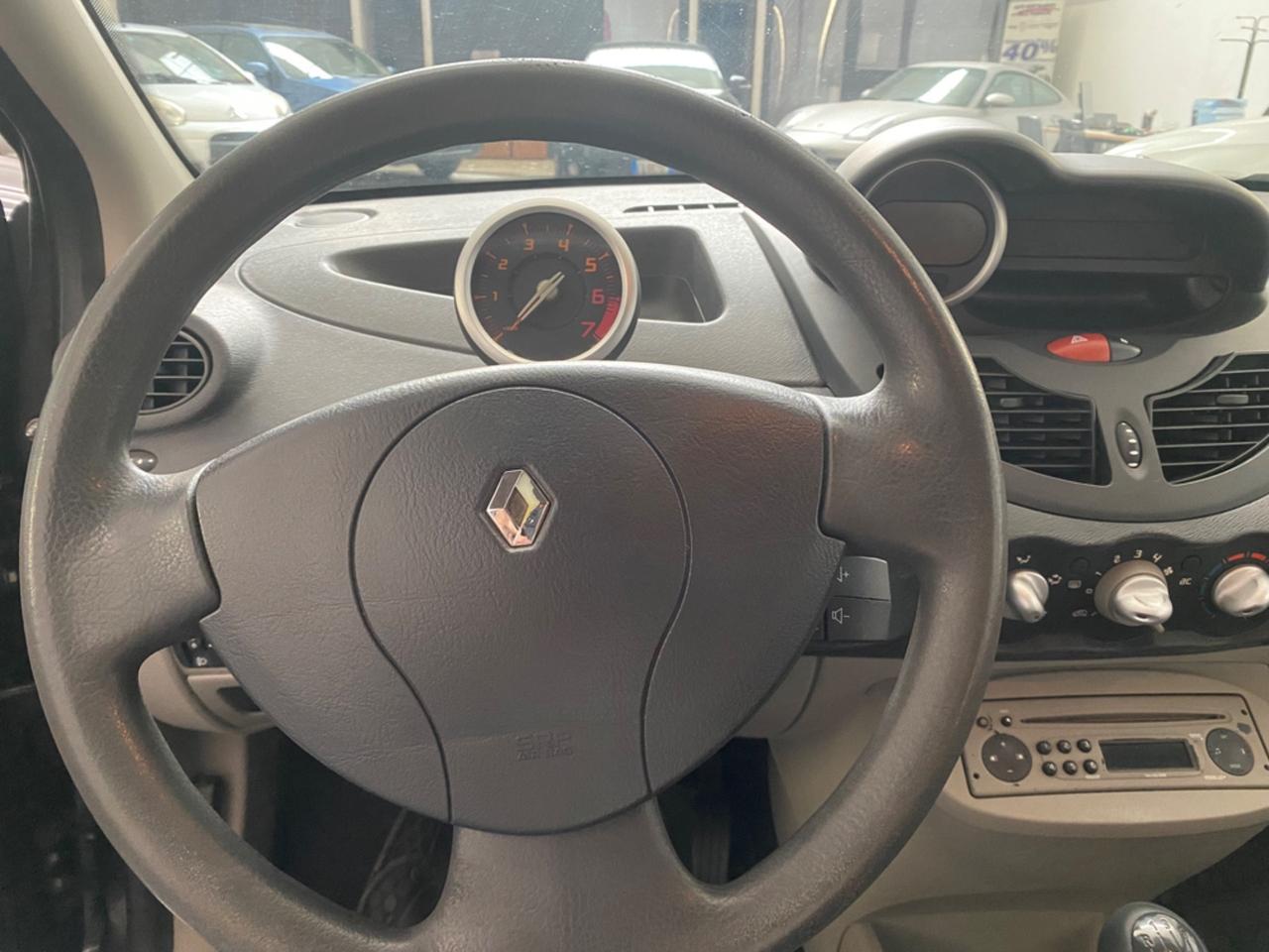 Renault Twingo 1.2 8V Dynamique