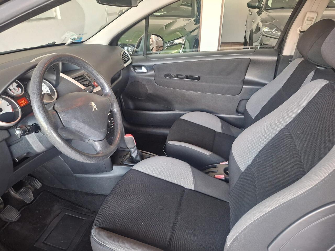 Peugeot 207 * 3p 1.4 8v*CINGHIA FATTA 156000KM