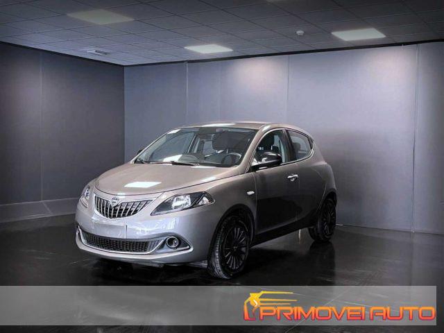 LANCIA Ypsilon 1.0 FireFly 5 porte S&S Hybrid Ecochic Silver