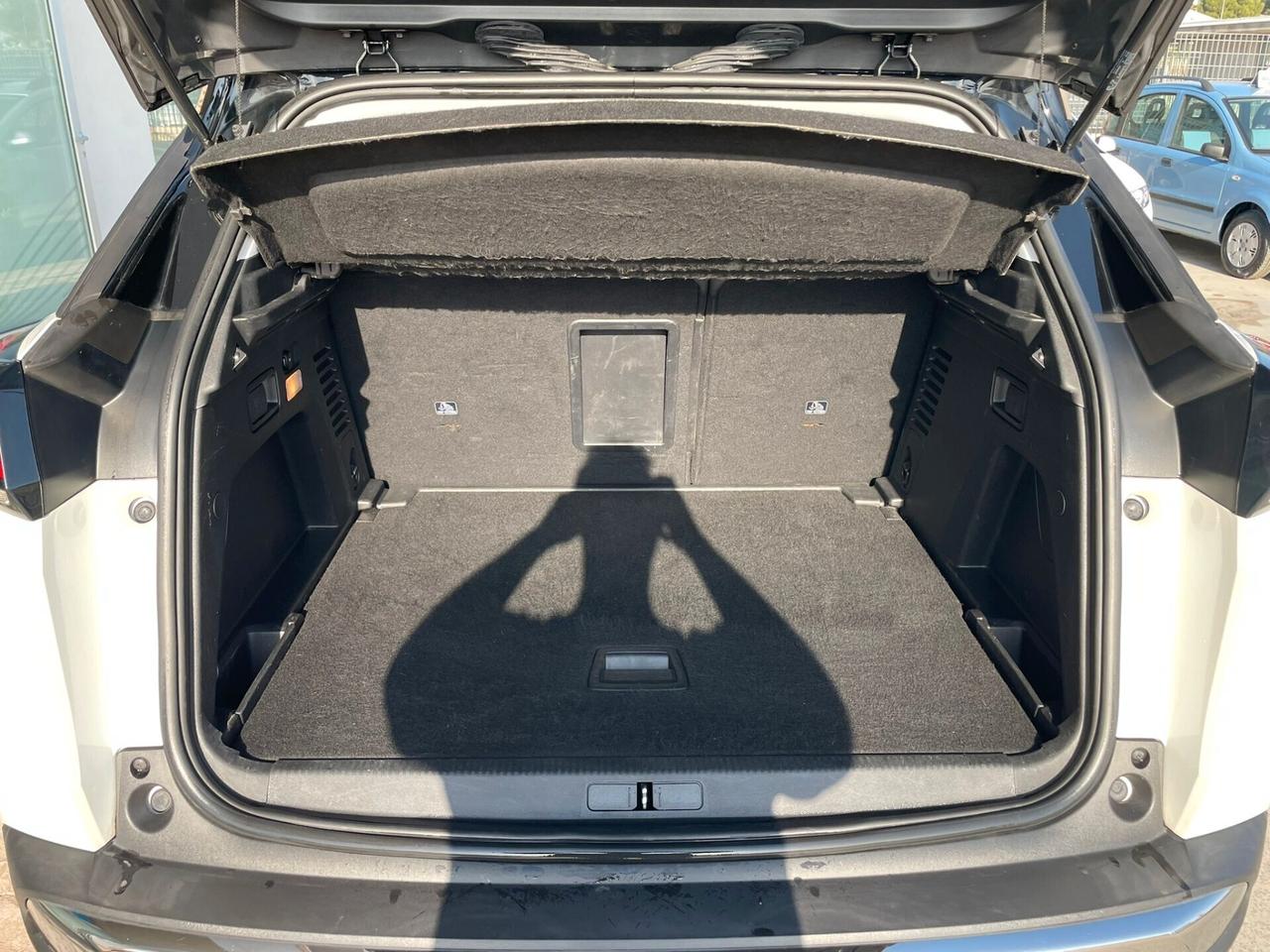 Peugeot 3008 BlueHDi 130 S&S EAT8 Allure