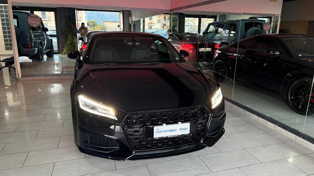 AUDI TT 2.0 TDI 184 TOTAL BLACK