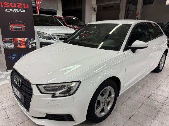 AUDI A3 SPB 1.6 TDI 116 CV Business