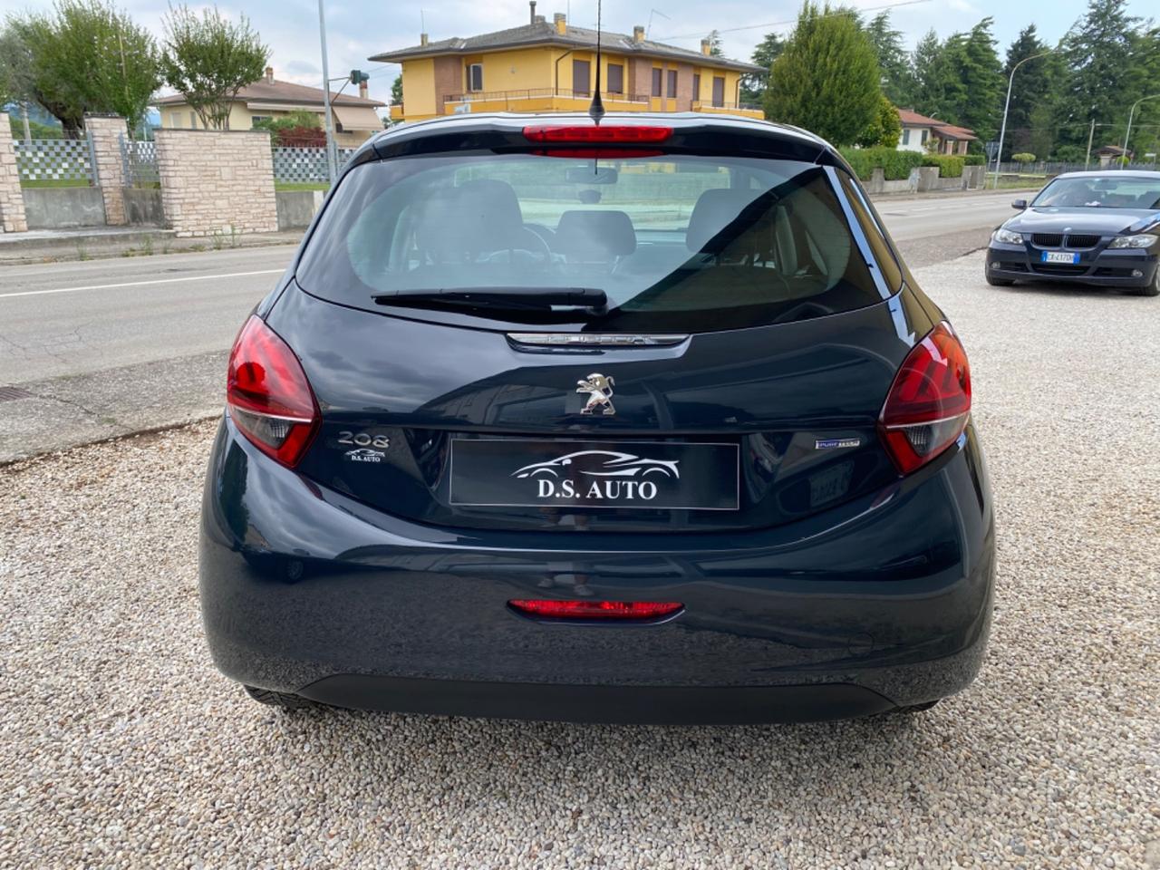 Peugeot 208 PureTech Ok Neopatentati