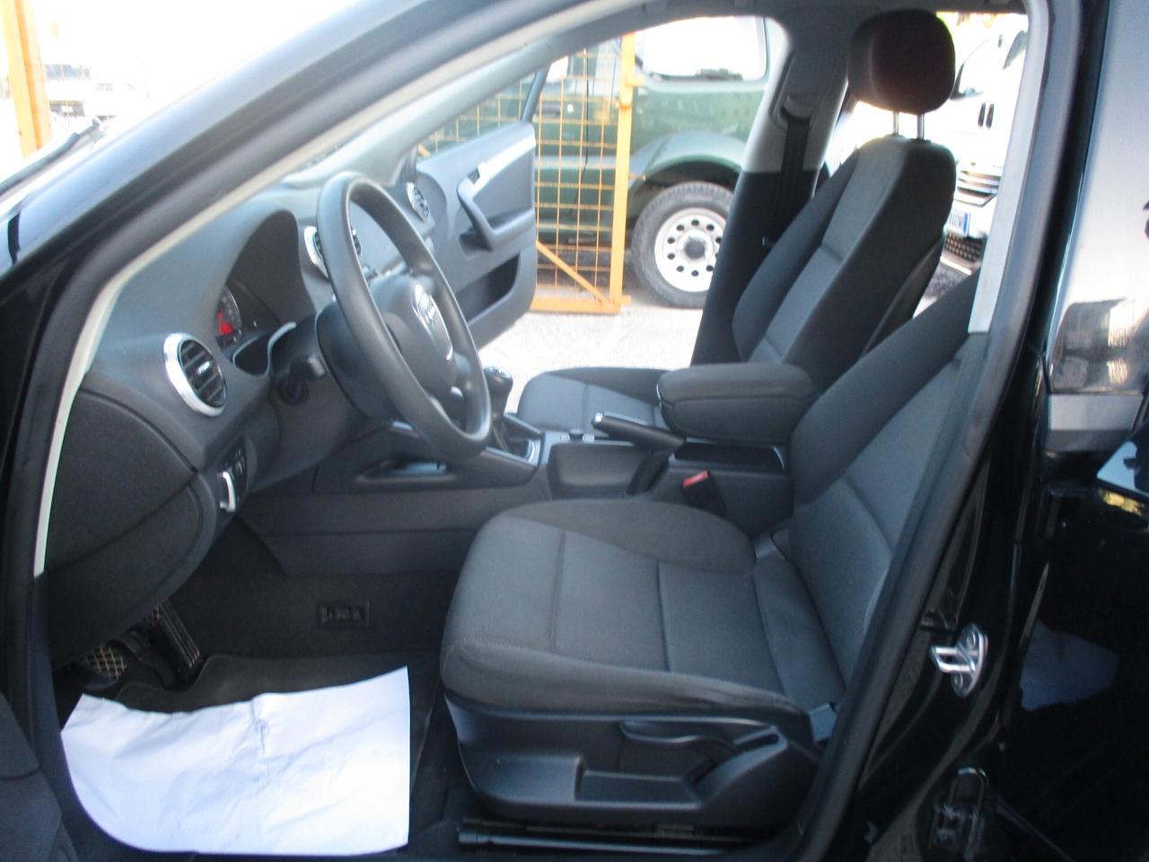 Audi A3 SPB 1.6 TDI MOLTO BELLA 2012