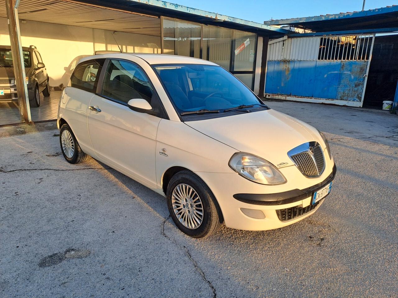 Lancia Ypsilon 1.2 Argento