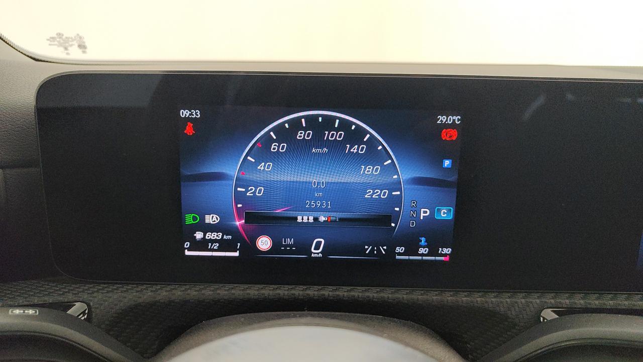 Mercedes-Benz CLA Shooting Brake 180 d Advanced auto