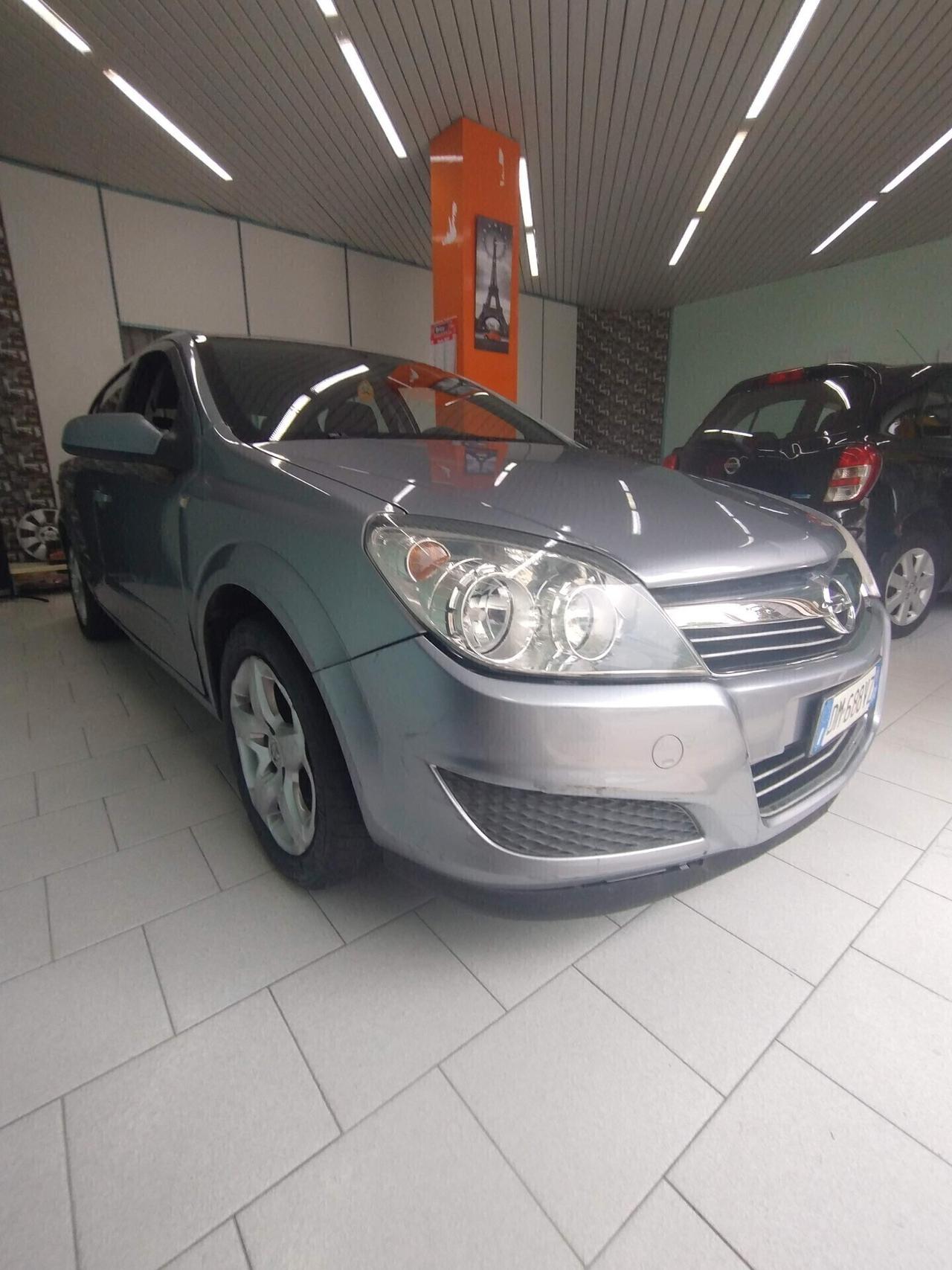 Opel Astra METANO solo 95.000KM