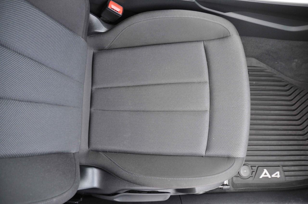Audi A4 Avant 30 TDI/136 CV S tronic Business