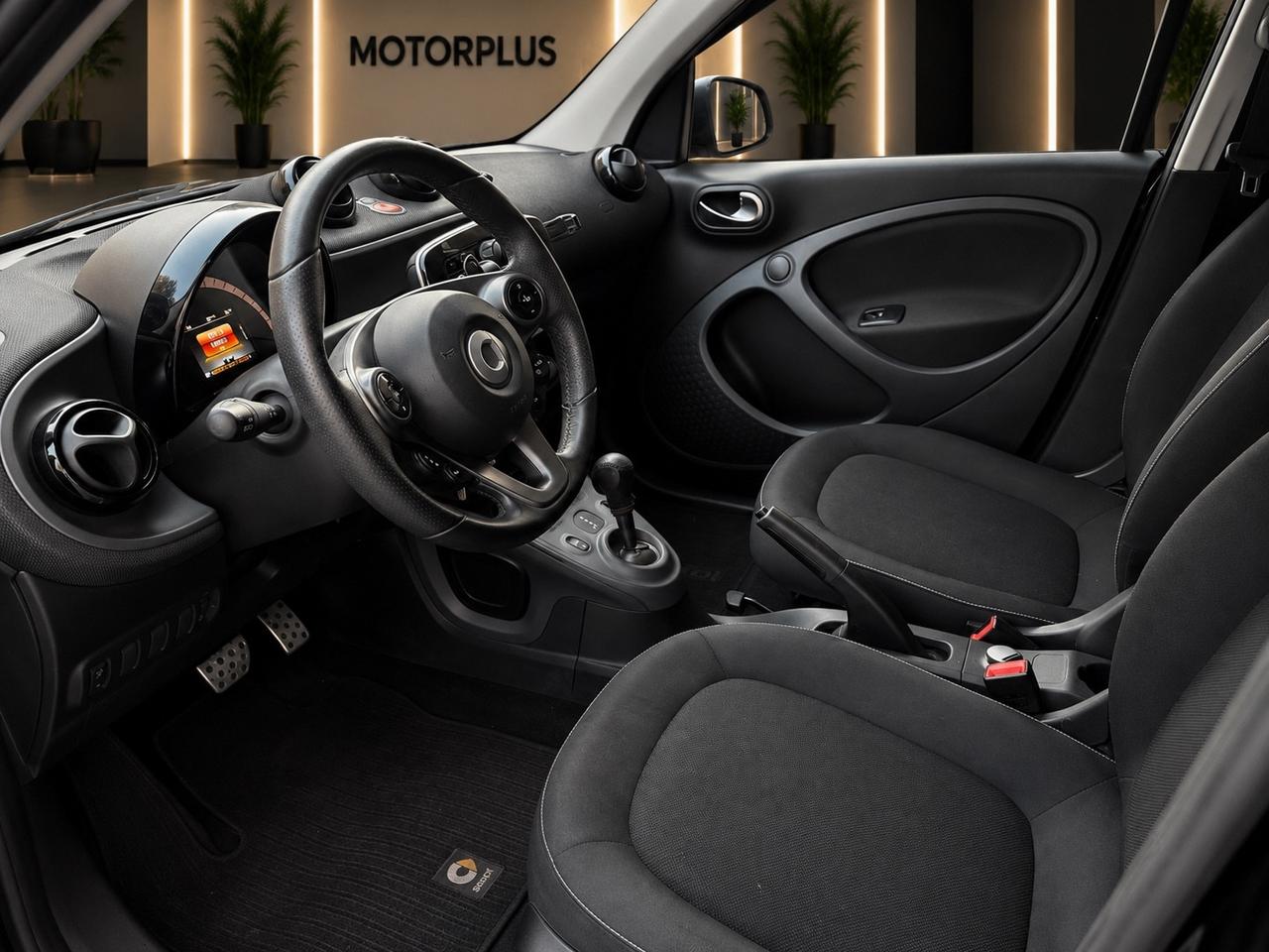 Smart ForFour *Superpassion*automatica*
