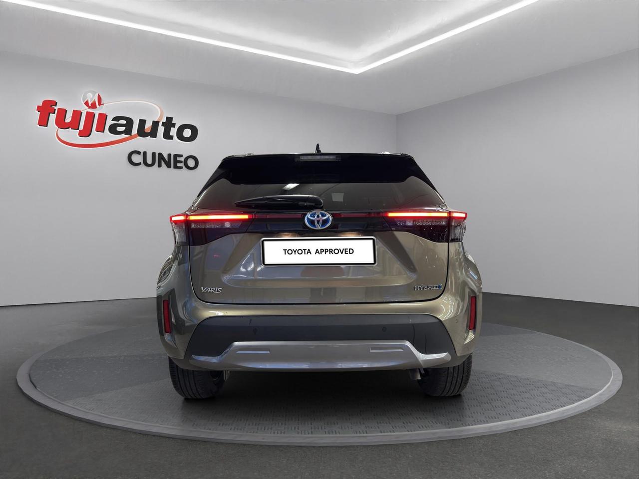 Toyota Yaris Cross 1.5h Adventure fwd 116cv e-cvt