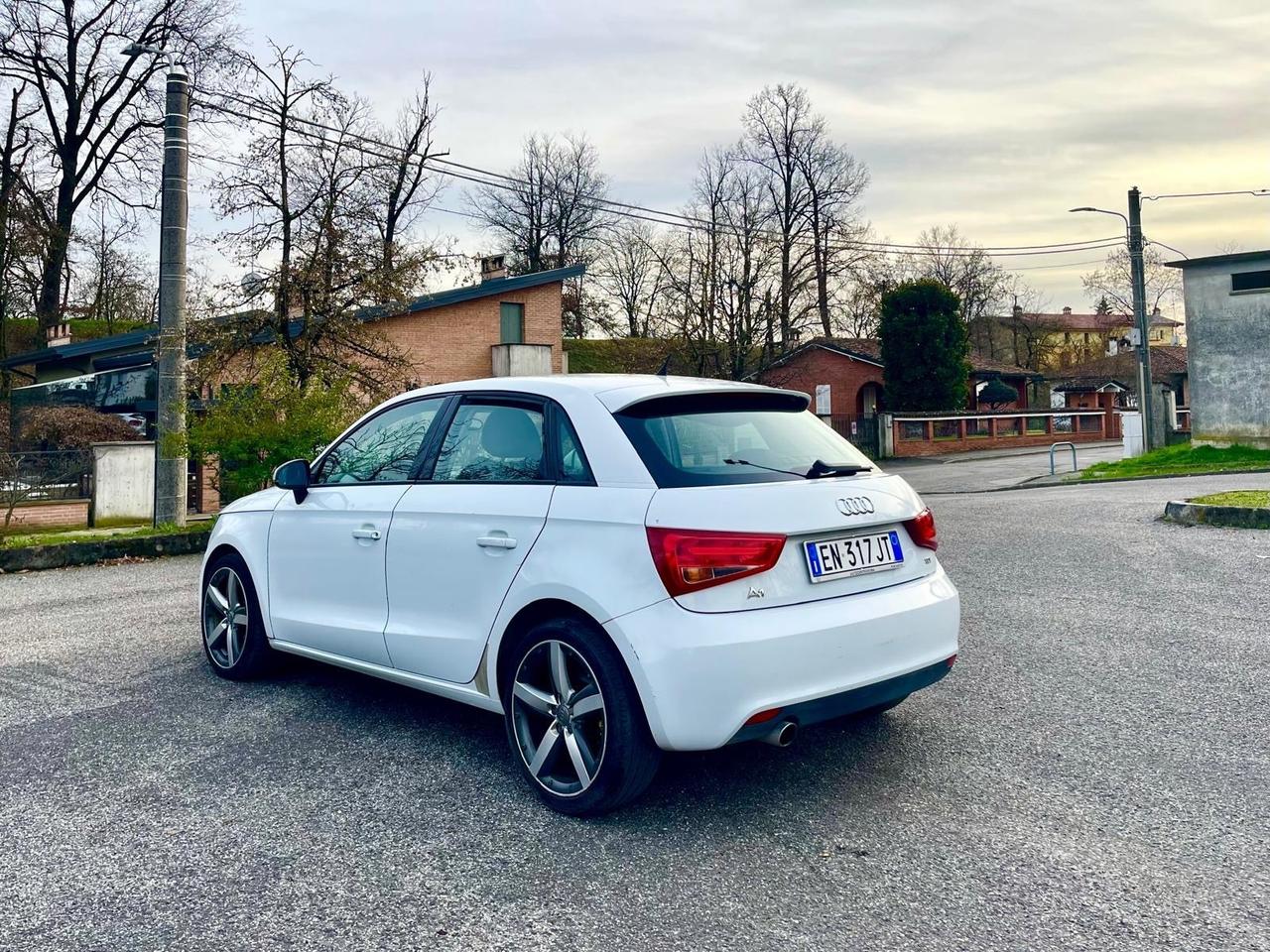 Audi A1 SPB 1.6 TDI S tronic Attraction
