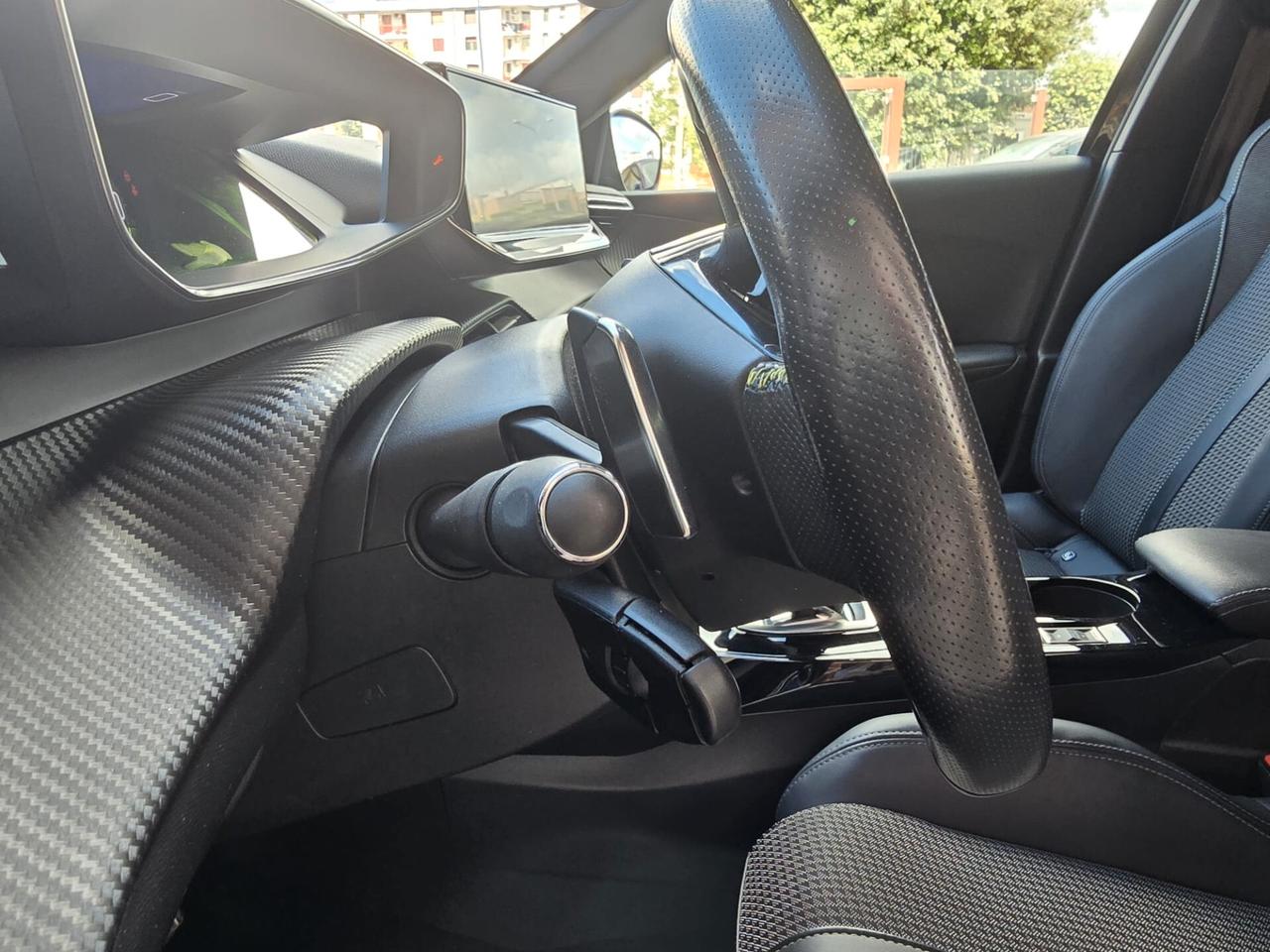 Peugeot 2008 BlueHDi 130 S&S EAT8 GT