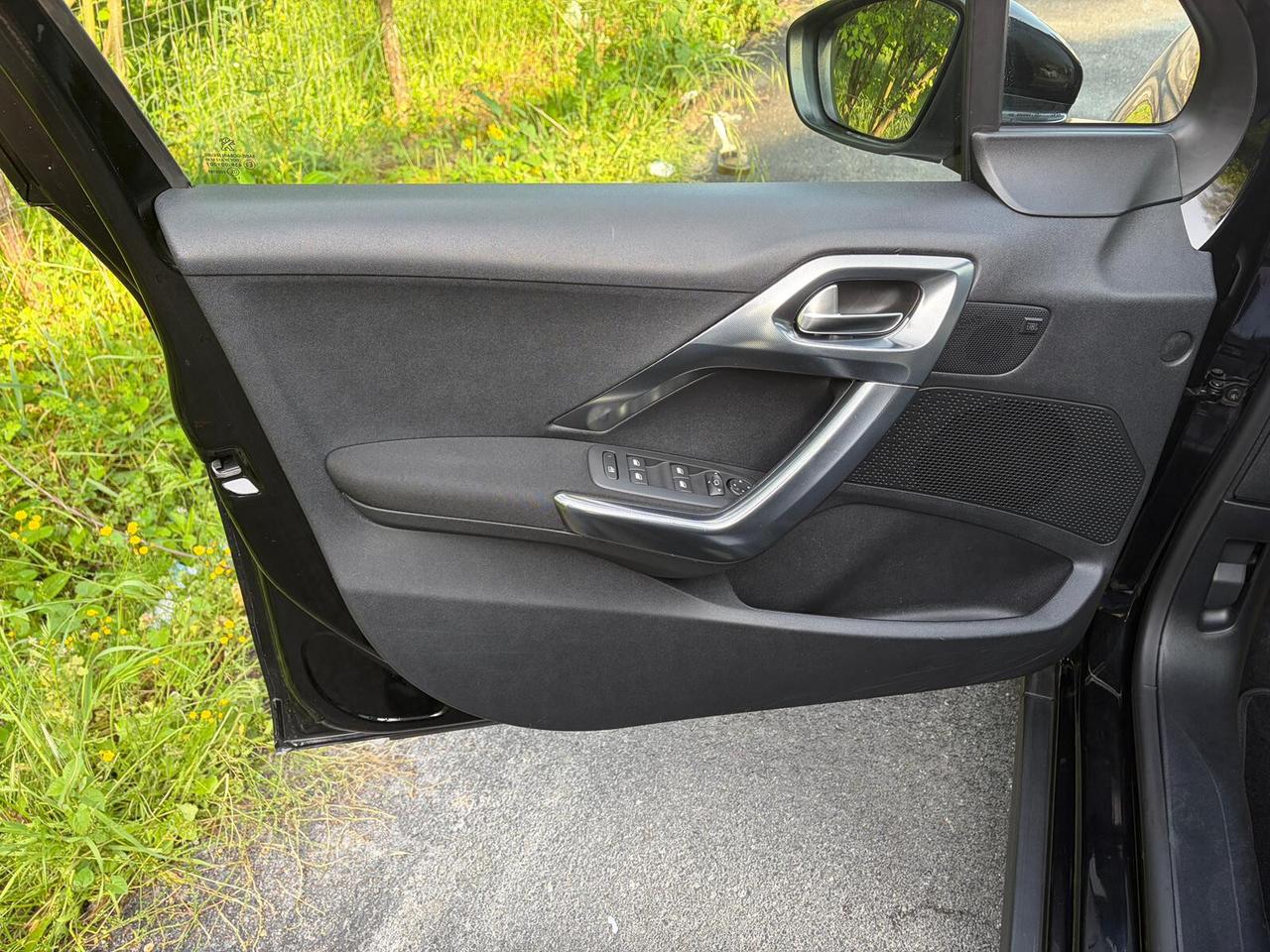 Peugeot 2008 1.6 BlueHDi 120cv S&S tetto Allure