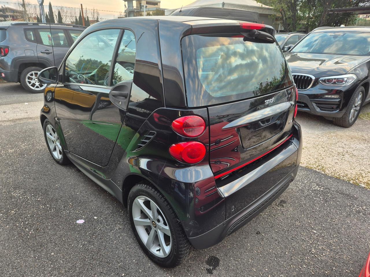 Smart ForTwo 1000 45 kW MHD coupé pure