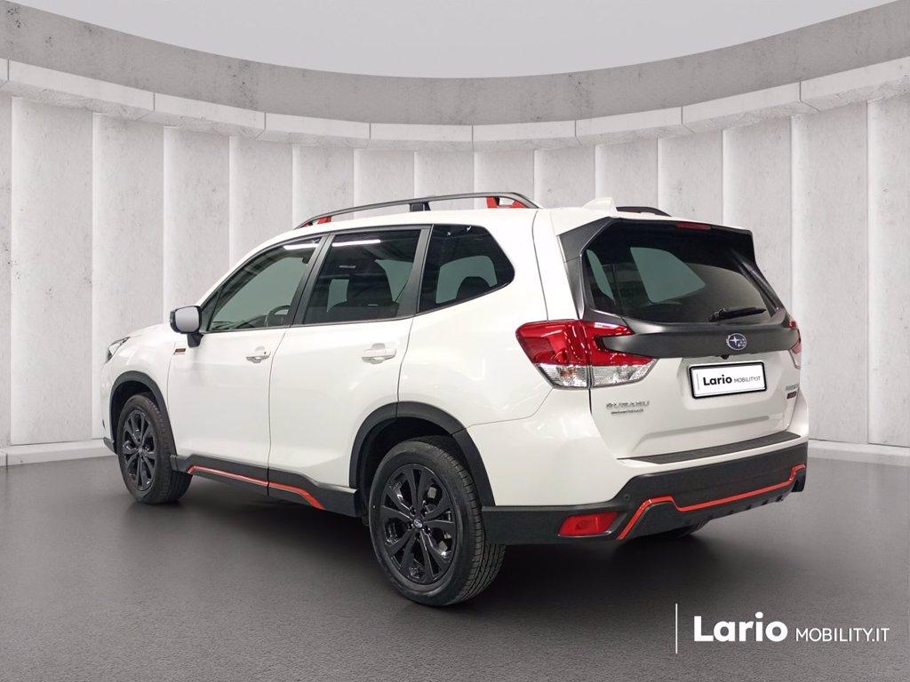 SUBARU Forester 2.0i e-boxer 4dventure lineartronic del 2024
