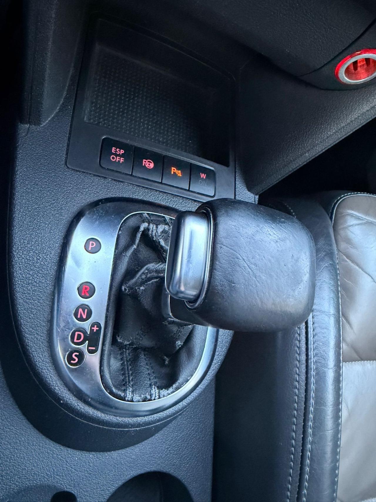 Volkswagen Touran 2.0 TDI 170CV DPF DSG Highline