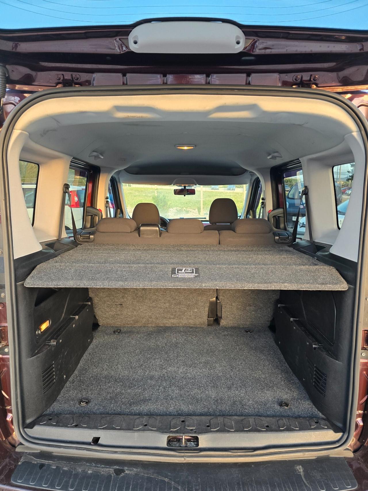 Fiat Doblo Doblò 1.6 5 posti