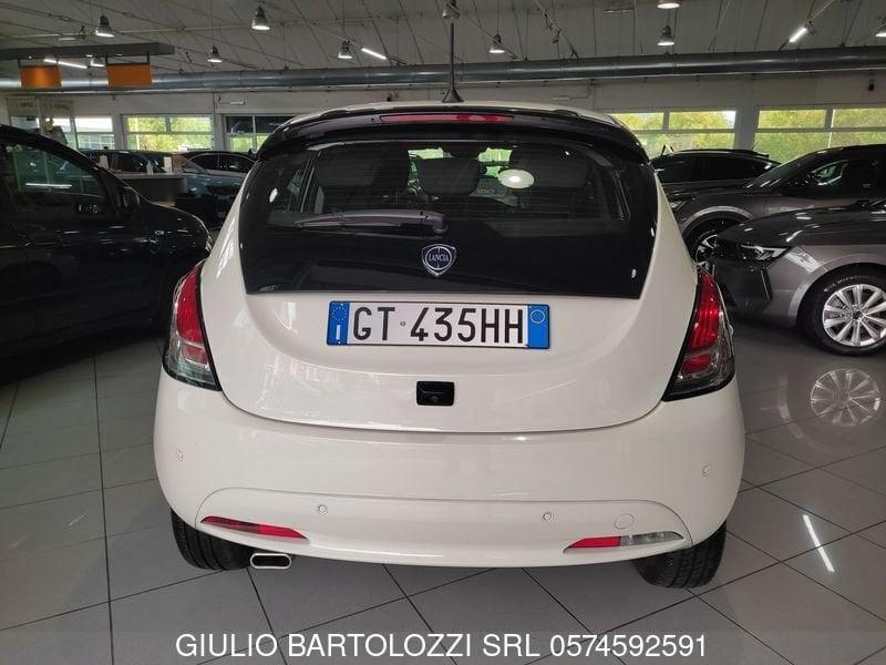 Lancia Ypsilon 1.0 FireFly 5 porte S&S Hybrid Platino