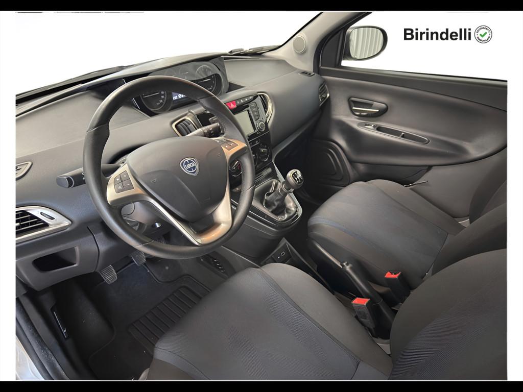 LANCIA Ypsilon 3ª serie - Ypsilon 1.2 69 CV 5 porte S&S Gold