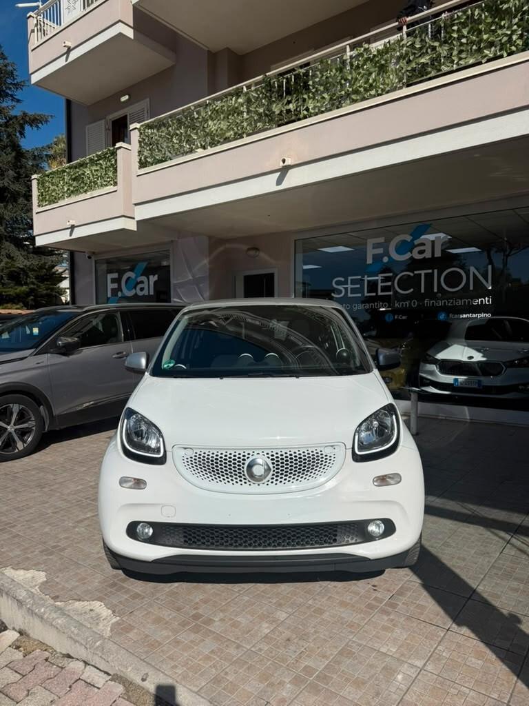 Smart ForFour 70 1.0 Passion NEOPATENTATI NAVIGATORE