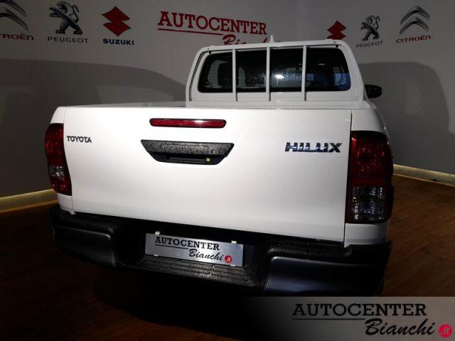 TOYOTA Hilux 2.4 D-4D A/T 4WD 4 porte Double Cab Comfort