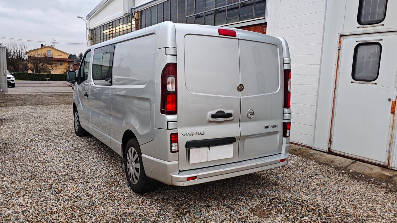 Opel Movano Vivaro L1H1 6 posti