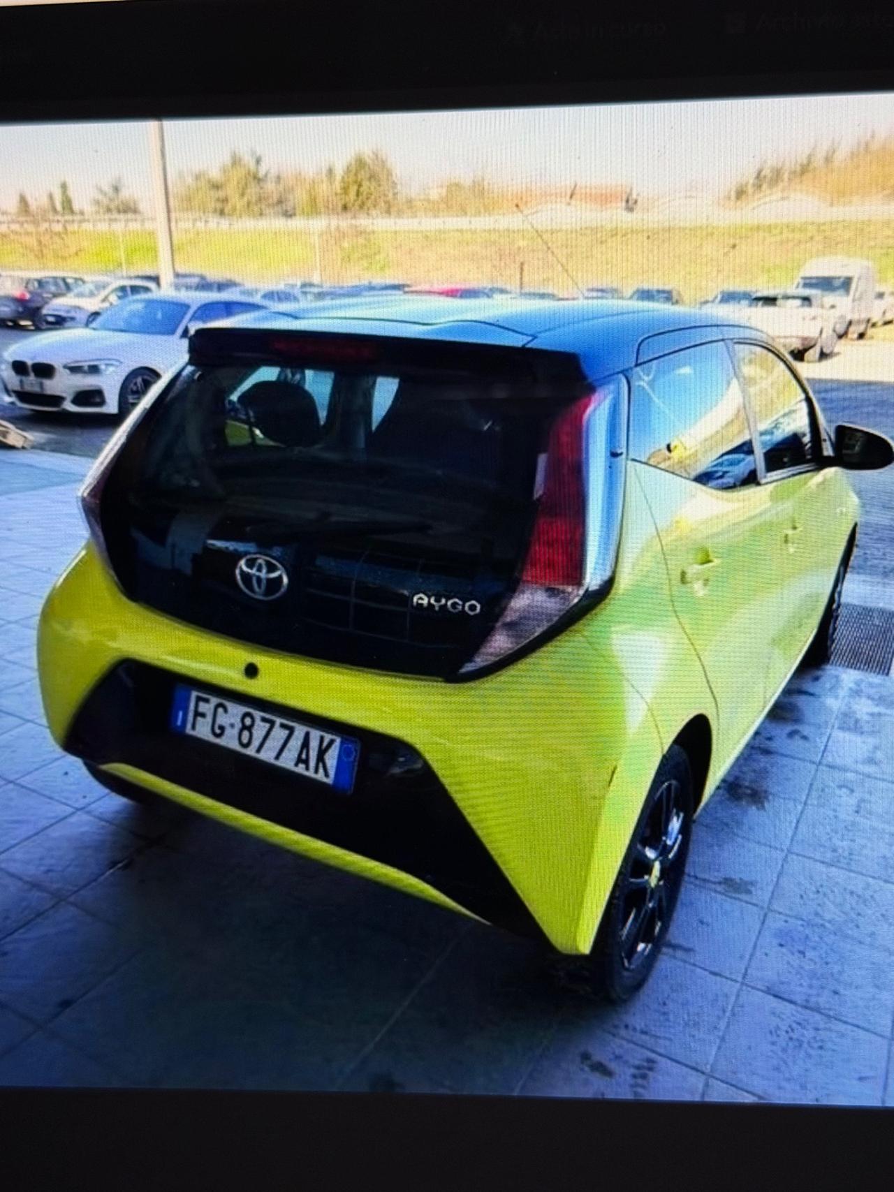 Toyota Aygo Black TSS