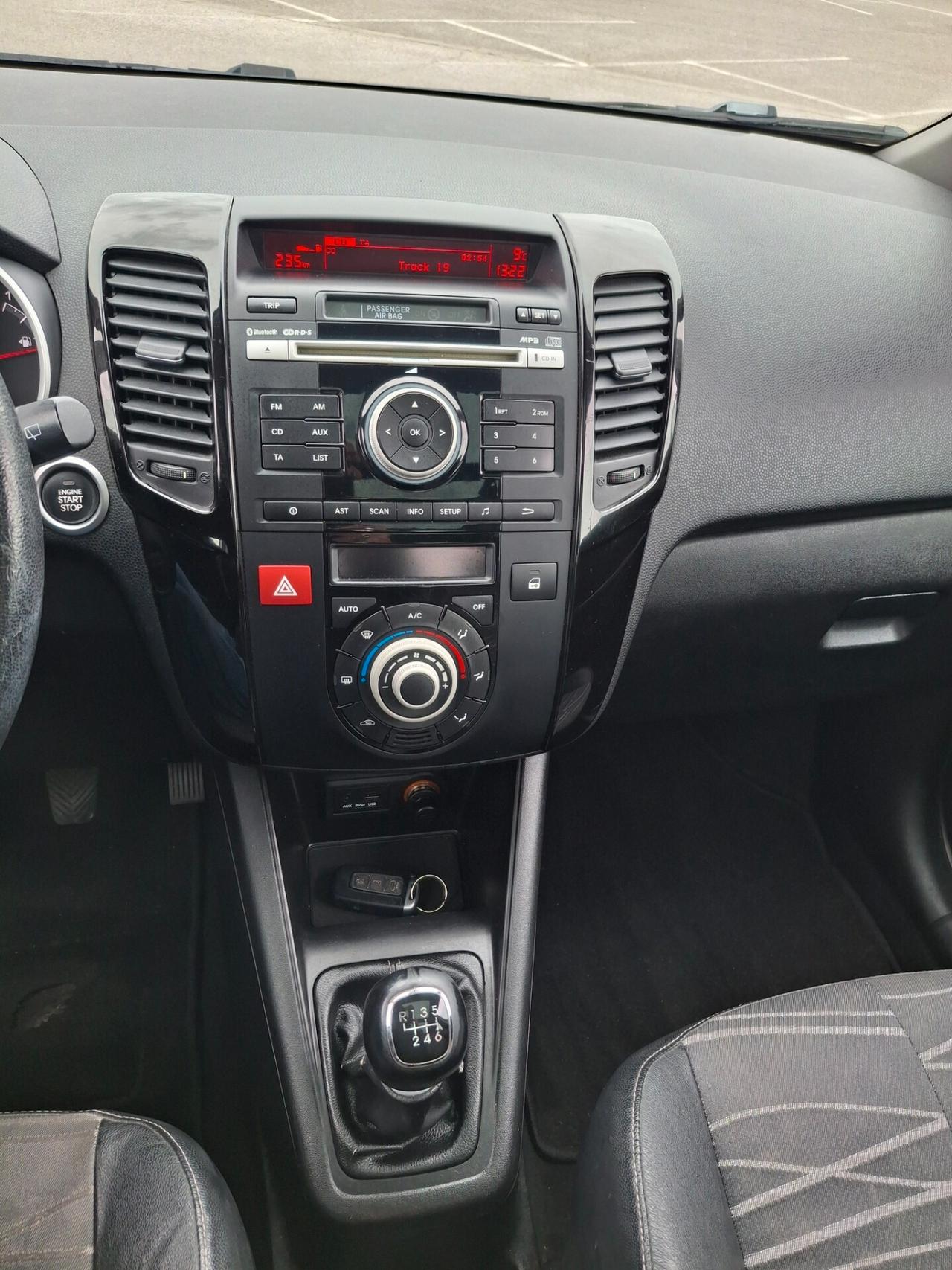 Kia Venga 1.6 CRDi-TETTO PANORAMICO APRIBILE-