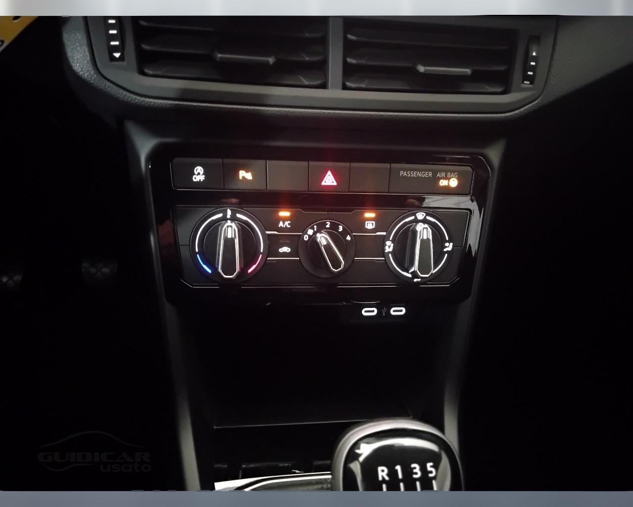 VOLKSWAGEN T-Cross 2019 - T-Cross 1.0 tsi Style 110cv