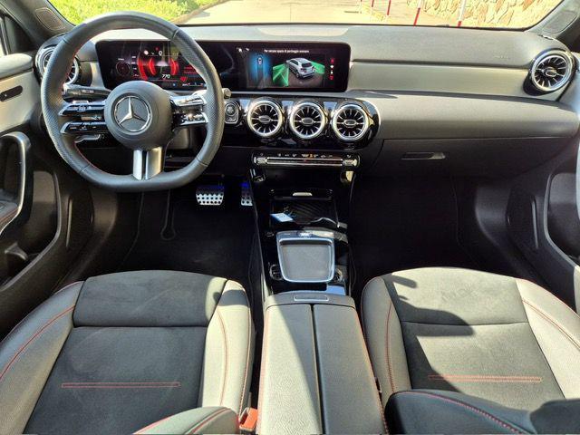 MERCEDES-BENZ A 200 Automatic AMG Line Advanced Plus