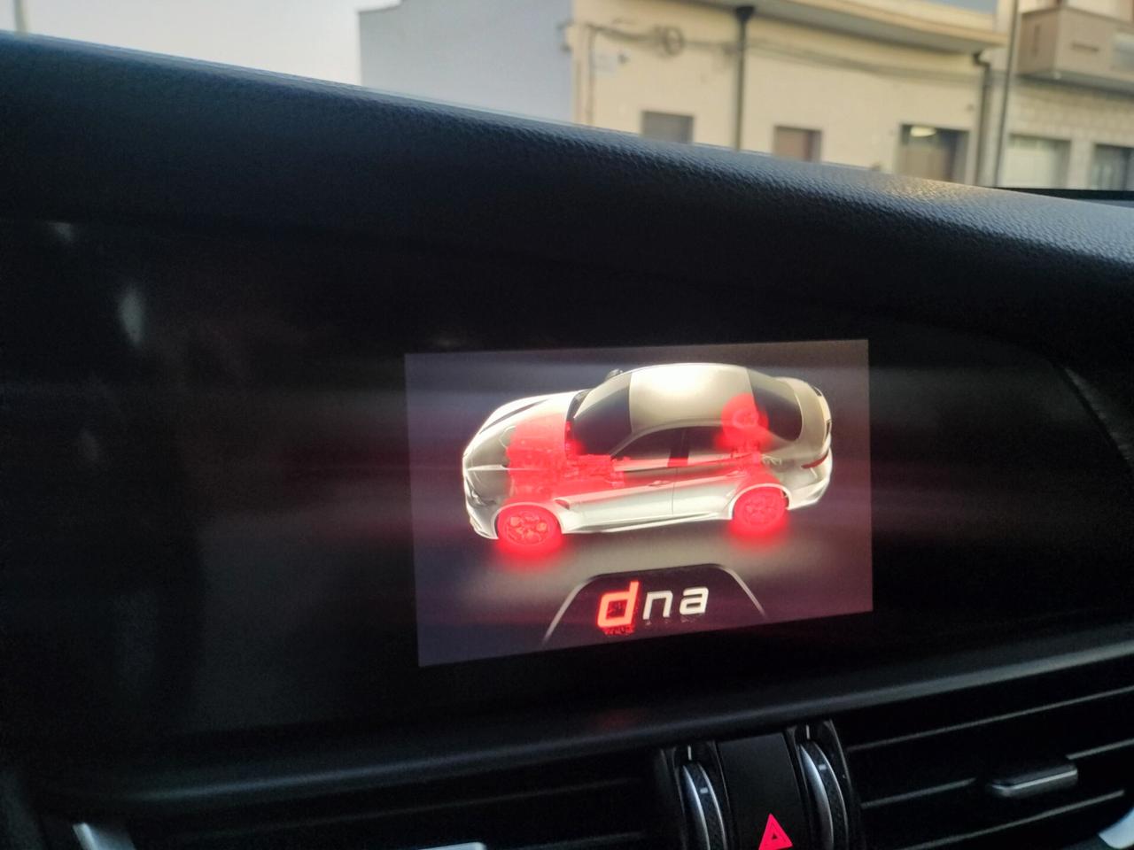 Alfa Romeo Giulia 2.2 Turbodiesel 180 CV AT8 veloce