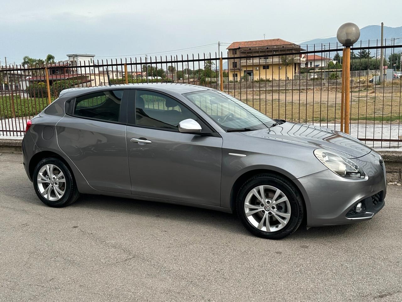 Alfa Romeo Giulietta 1.6 JTDm TCT 120 CV Super Automatica