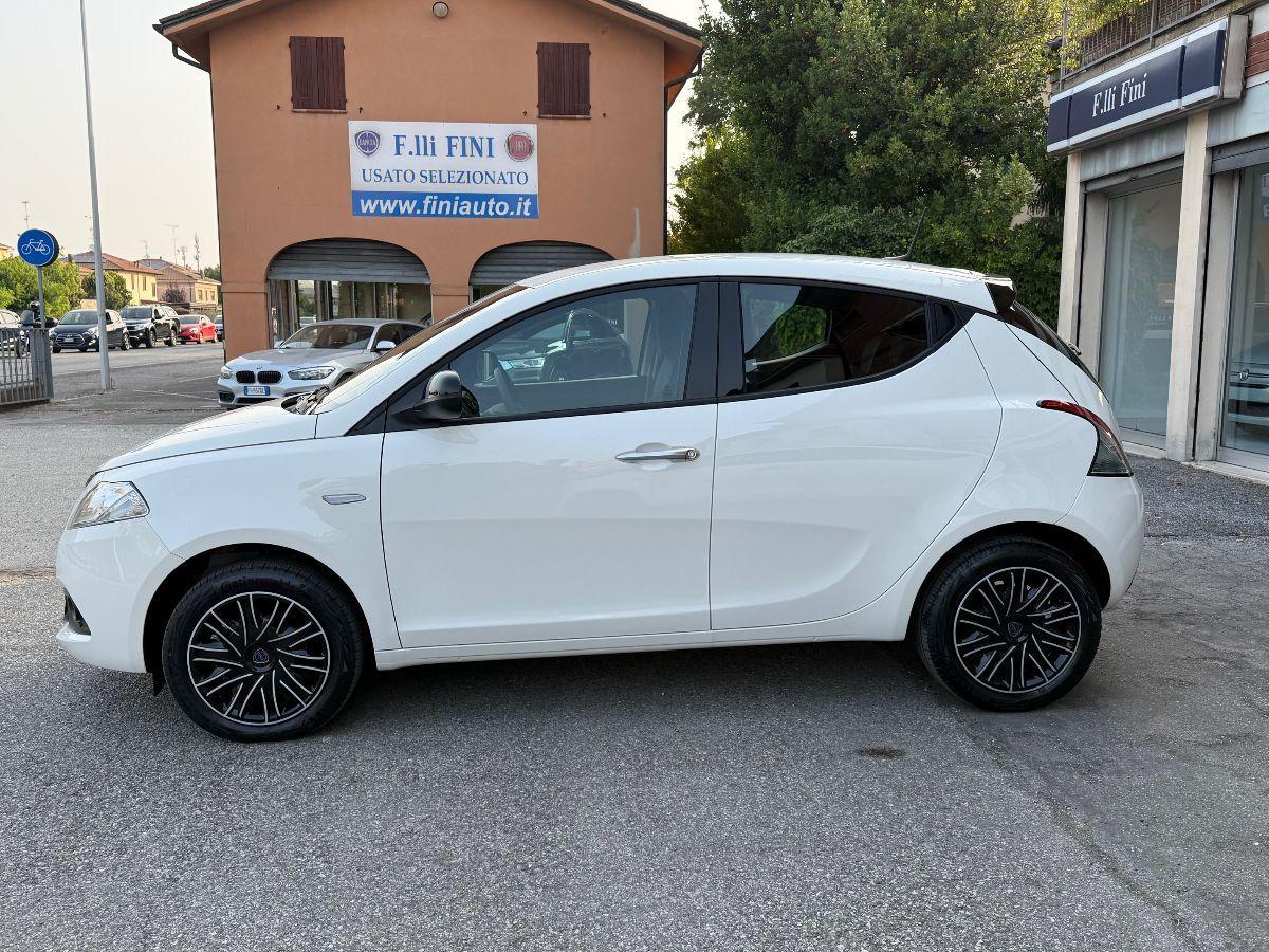 LANCIA - Ypsilon - 1.0 FireFly 5p. S&S Hybrid Oro