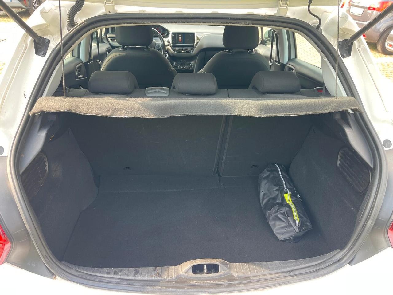 Peugeot 208 PureTech 82 5 porte Allure