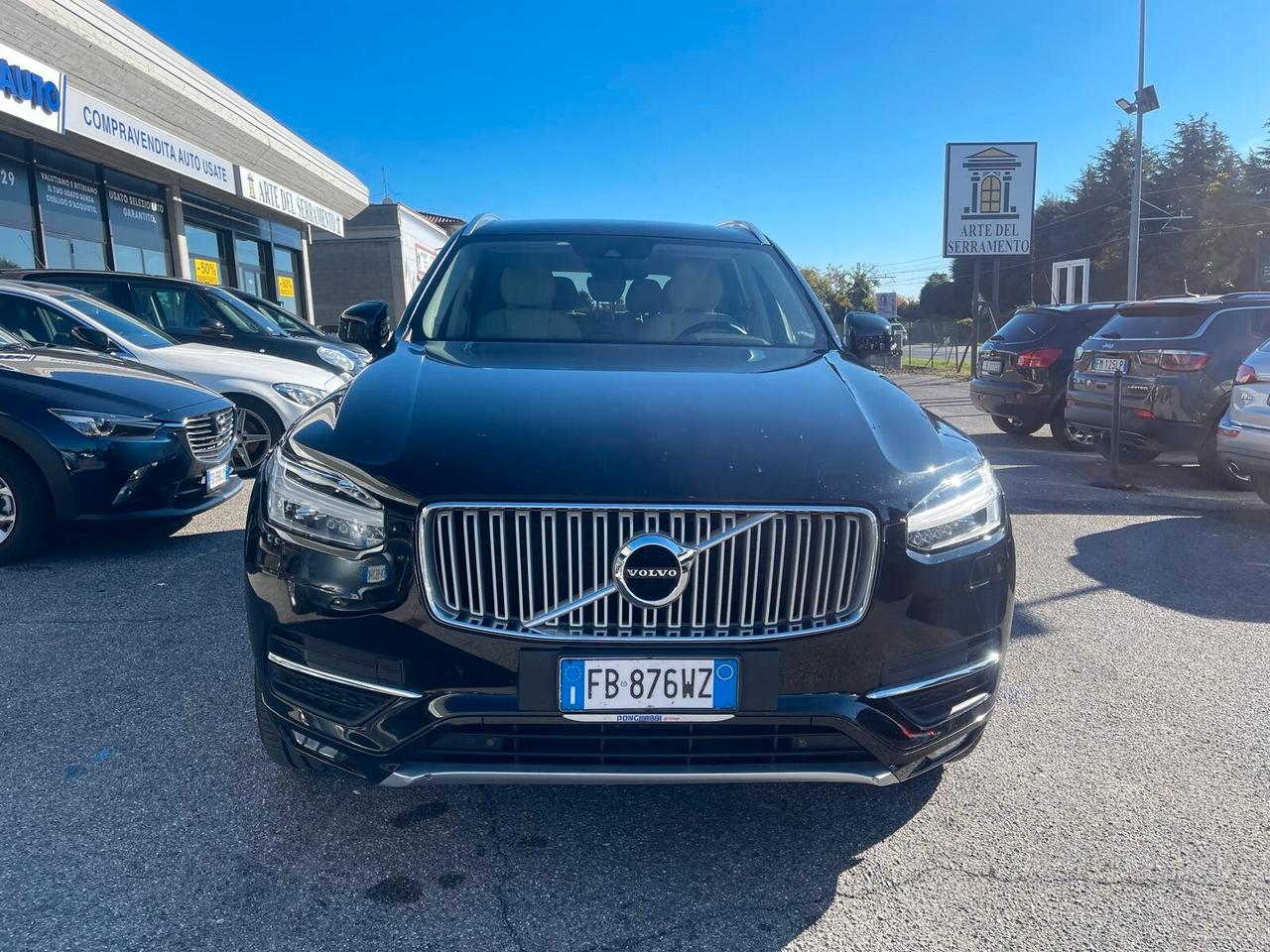 Volvo XC 90 XC90 D5 AWD Geartronic 7 posti Momentum