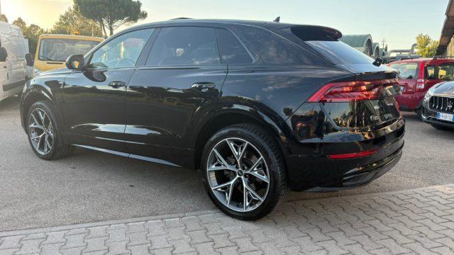 AUDI Q8 50 TDI 286 CV quattro tip Sport TETTO PANORAMA