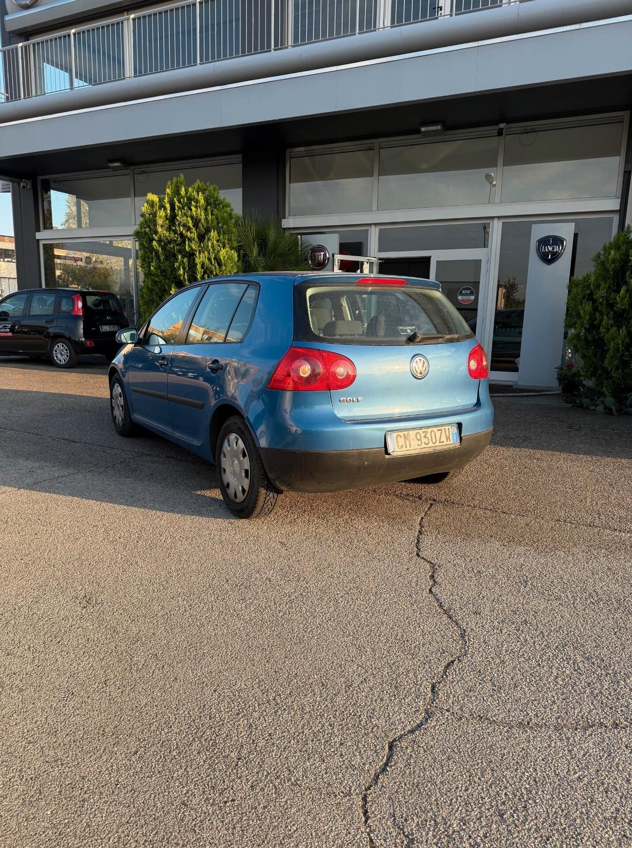 Volkswagen Golf 1.4 16V 5p. Trendline