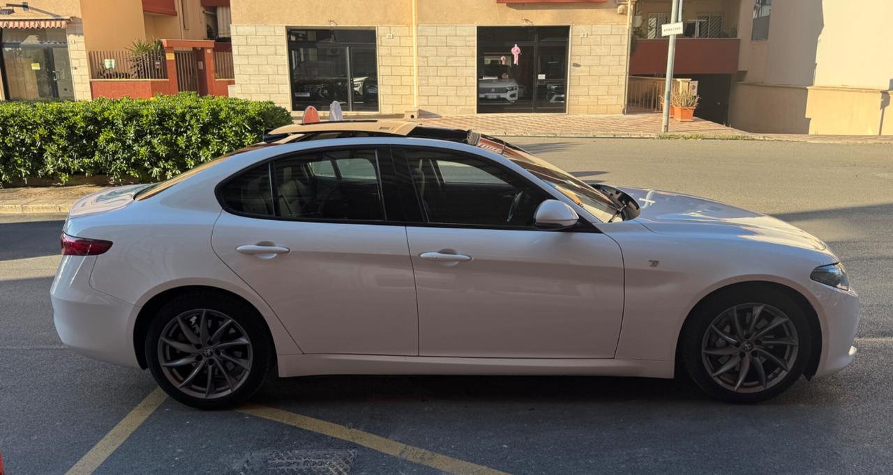 Alfa Romeo Giulia 2.2d 190 CV AT8 TI