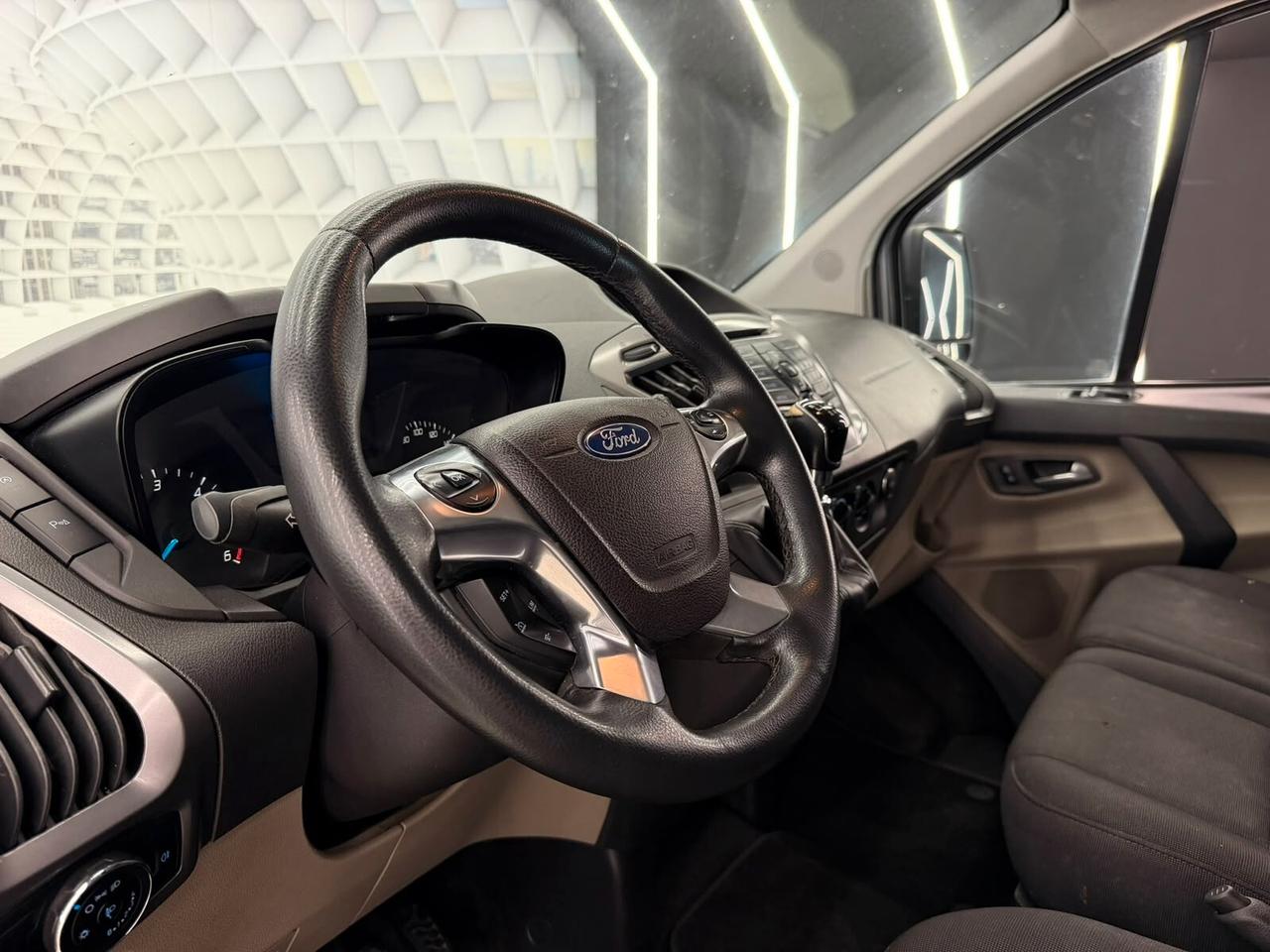 Ford Tourneo Custom 2.0 TDCi 130CV -KM CERTIFICATI-PERMUTE-12 MESI GARANZIA