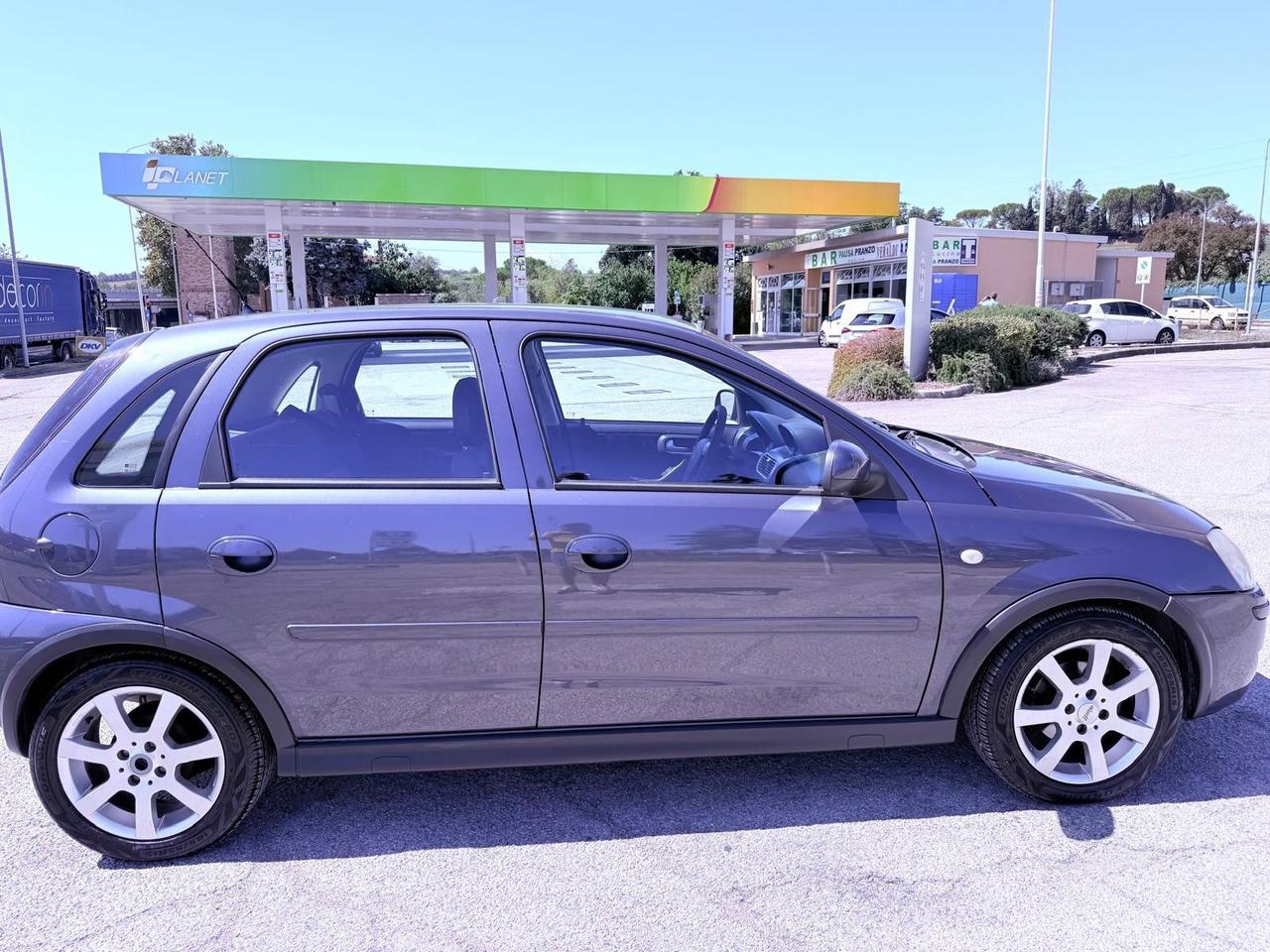 Opel Corsa 1.2 5 porte Ok neopatentati