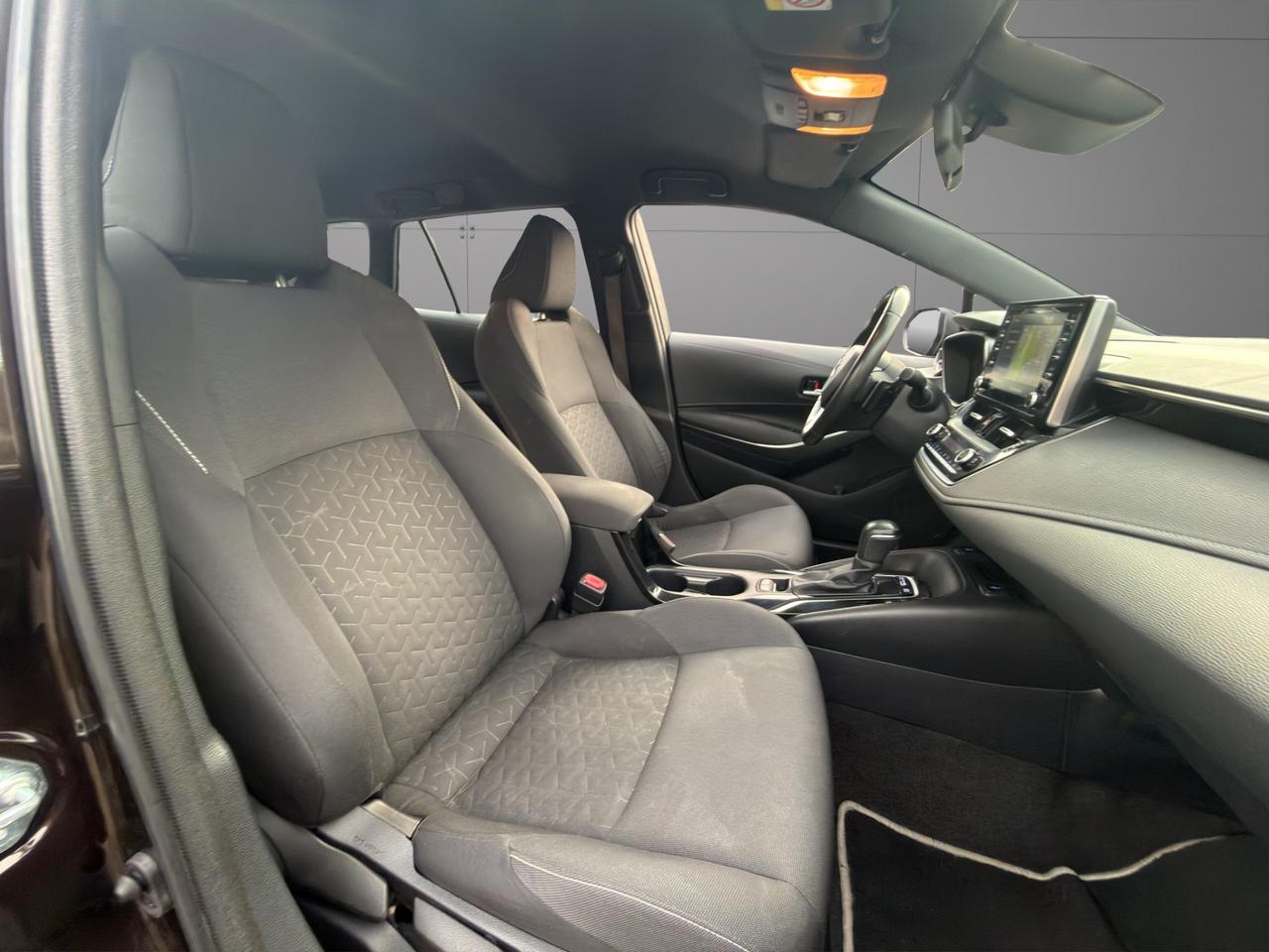 Toyota Corolla 2.0 Business - Hybrid - Iva Esposta - Unipro - Promo Finanziamento - Schermo - Retrocamera - Cerchi in lega