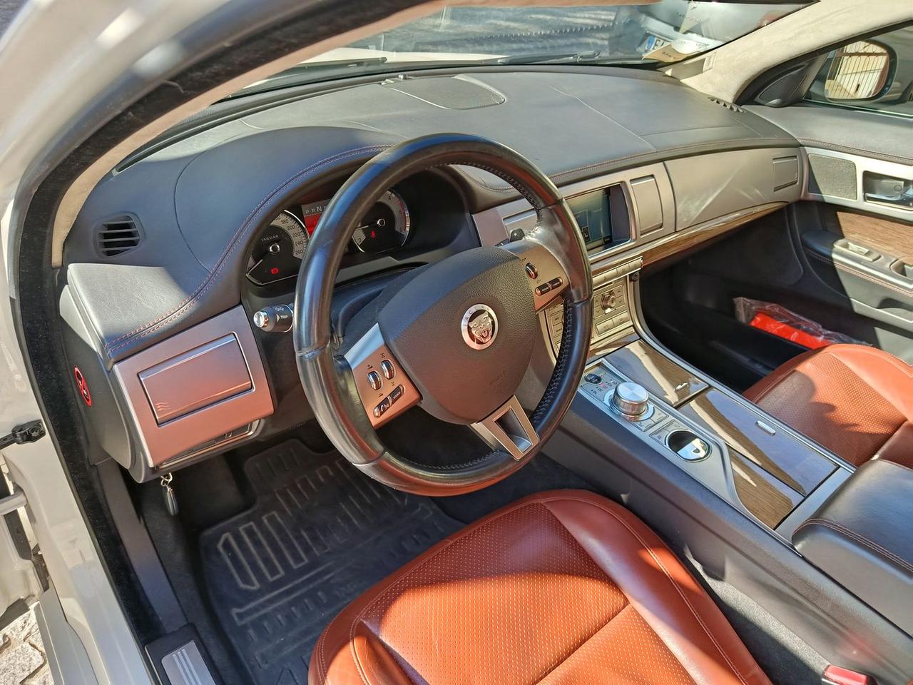 Jaguar XF Portfolio 3.0 D S #7681