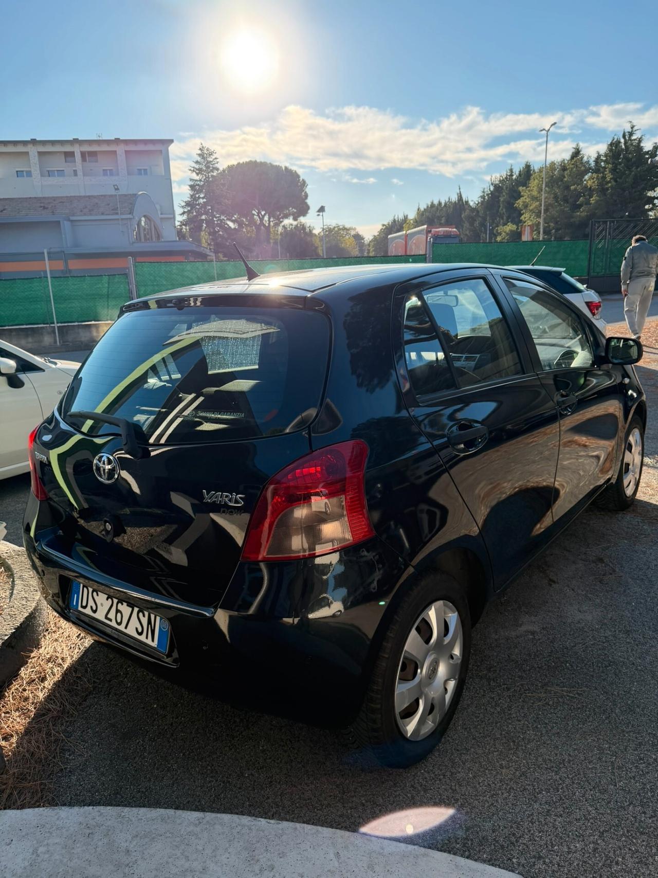 Toyota Yaris 1.0 5 porte Now