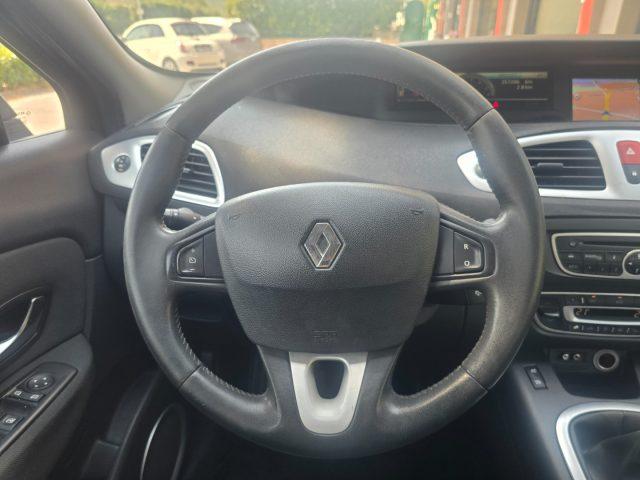 RENAULT Scenic X-Mod 1.5 dCi 110CV UniPropietario Navi 3D Cruise