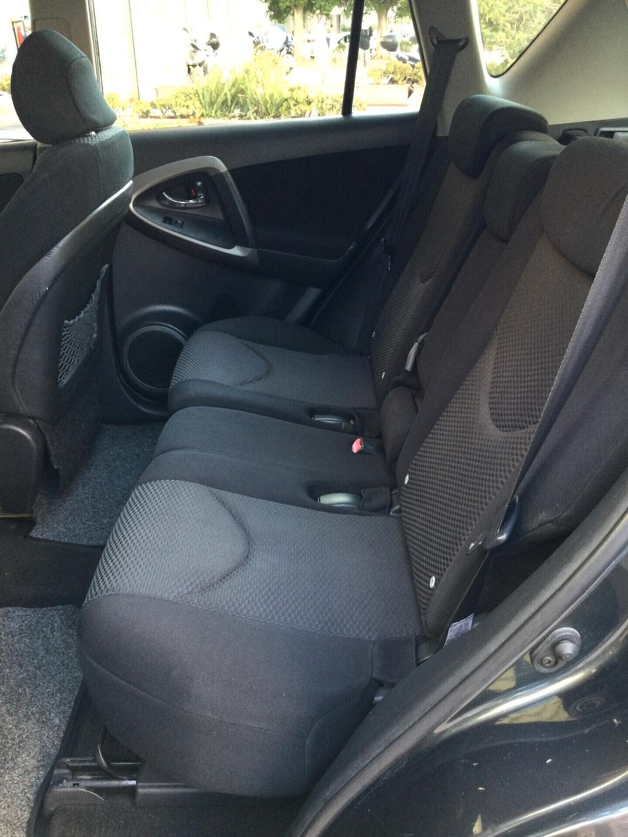 Toyota RAV 4 2.2 D-4D 136 CV Luxury
