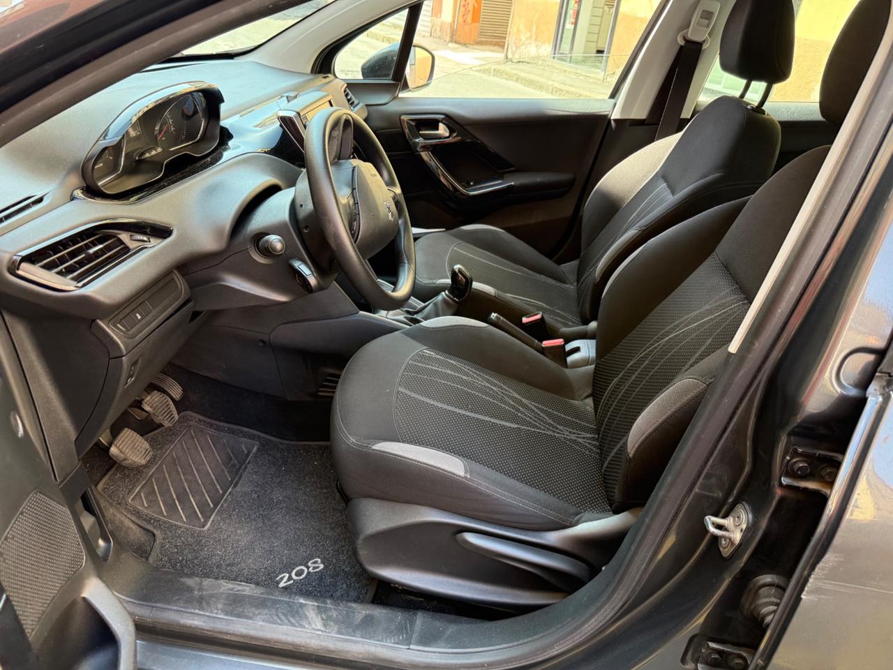 Peugeot 208 1.2 VTi 82 CV 3 porte Allure