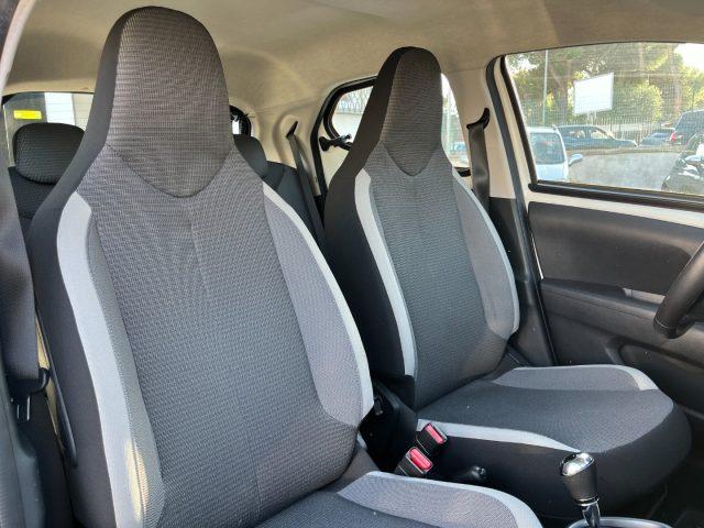 TOYOTA Aygo Connect 1.0 VVT-i 72 CV x-play MMT PREZZO REALE!