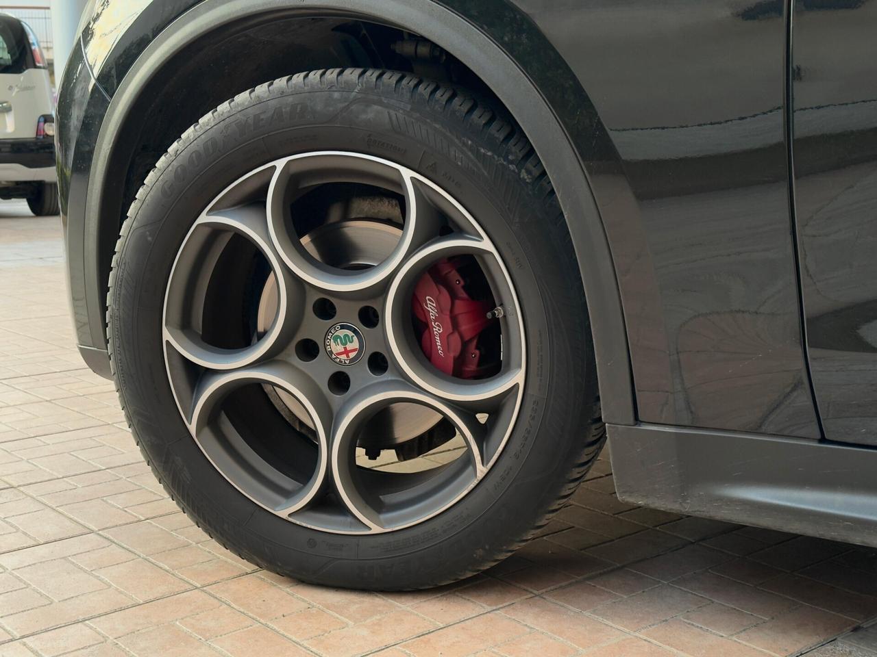 Alfa Romeo Stelvio 2.2 Turbodiesel 190 cv AT8 RWD Executive