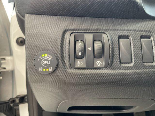 RENAULT Clio 1.2 75CV GPL 5 porte Wave