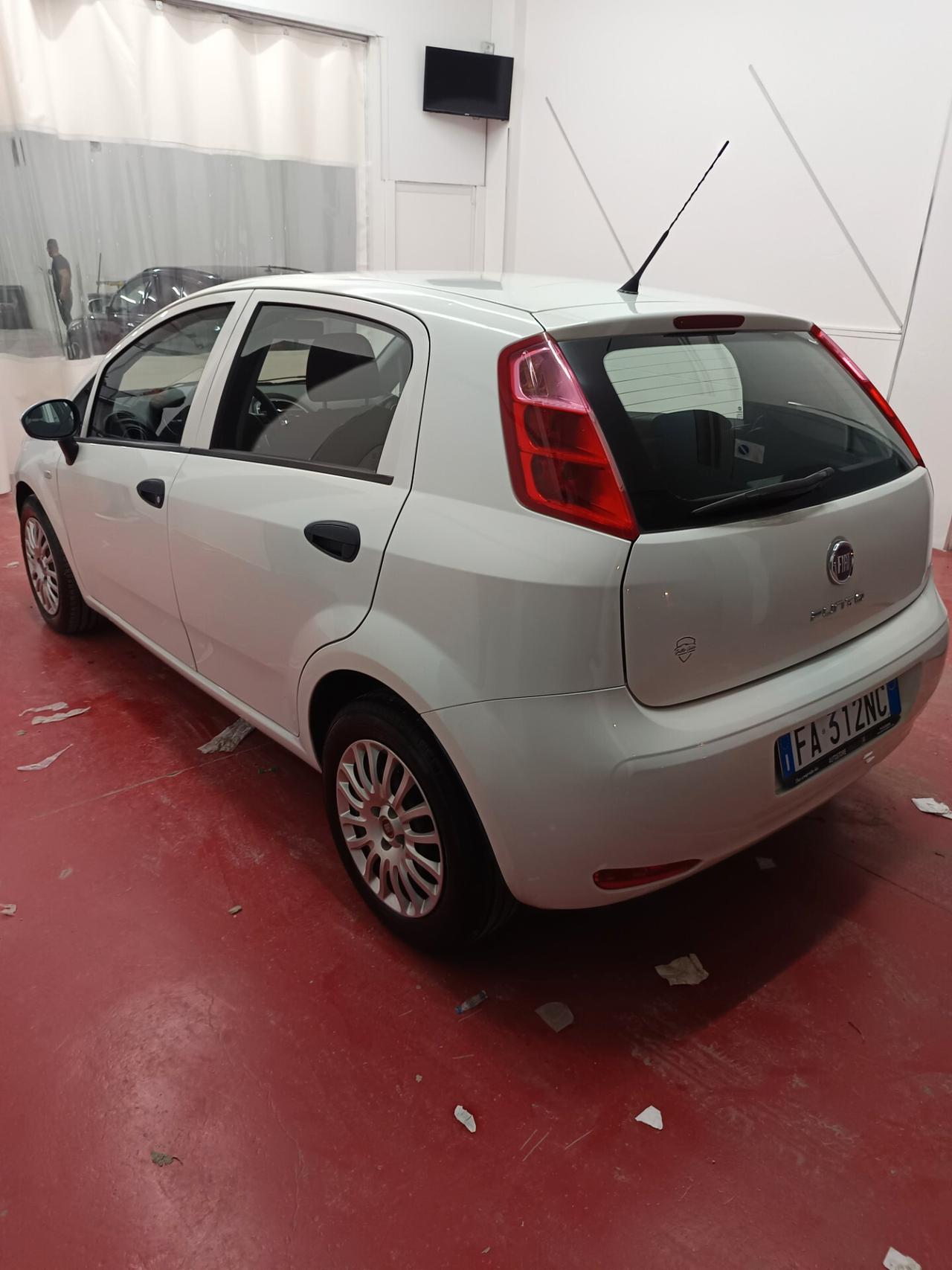 Fiat Punto 1.3 MJT II 75 CV 5 porte Lounge